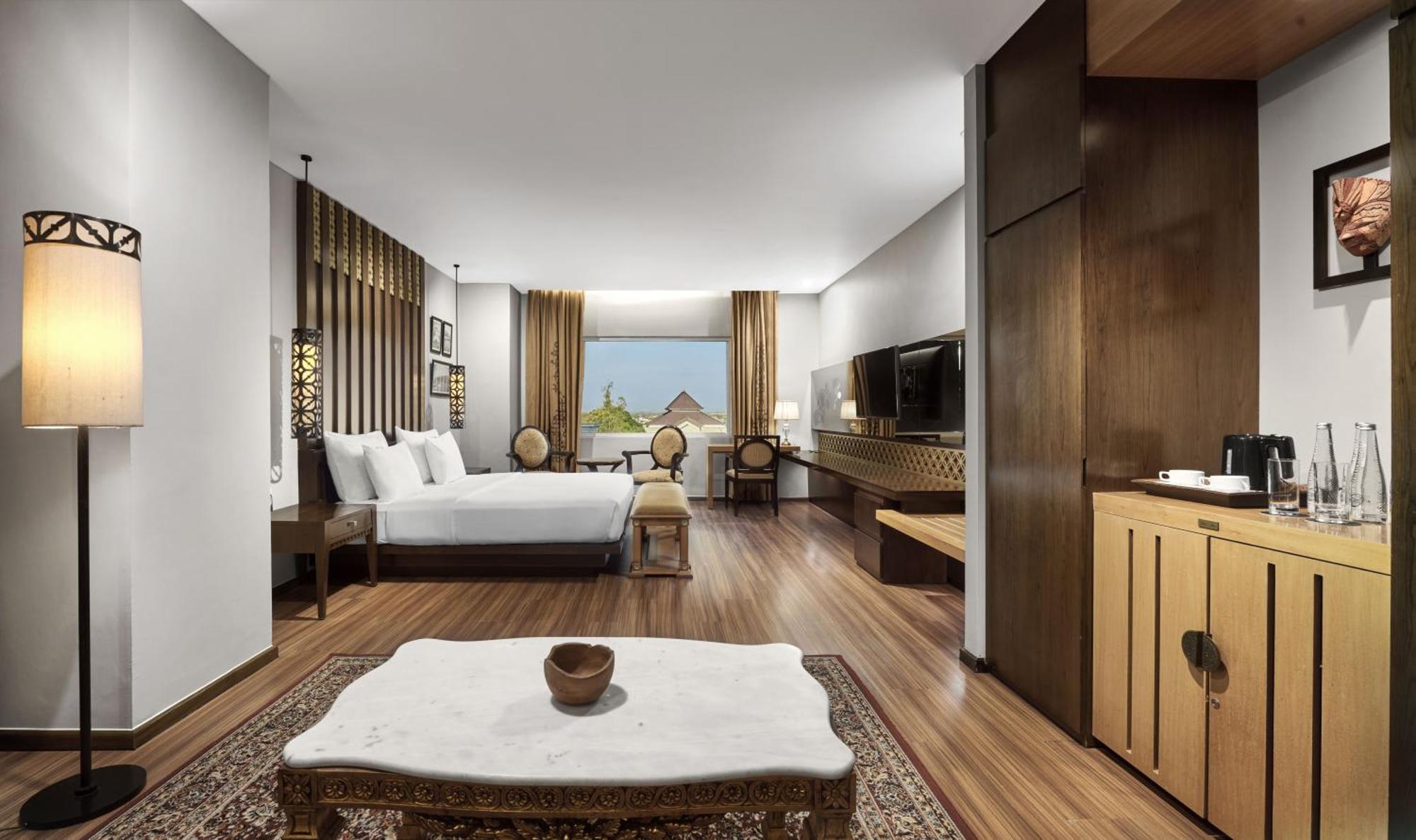 The Royal Surakarta Heritage - Handwritten Collection Luaran gambar