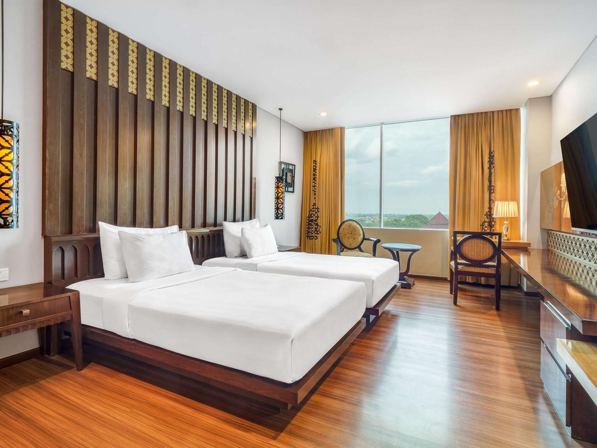 The Royal Surakarta Heritage - Handwritten Collection Luaran gambar