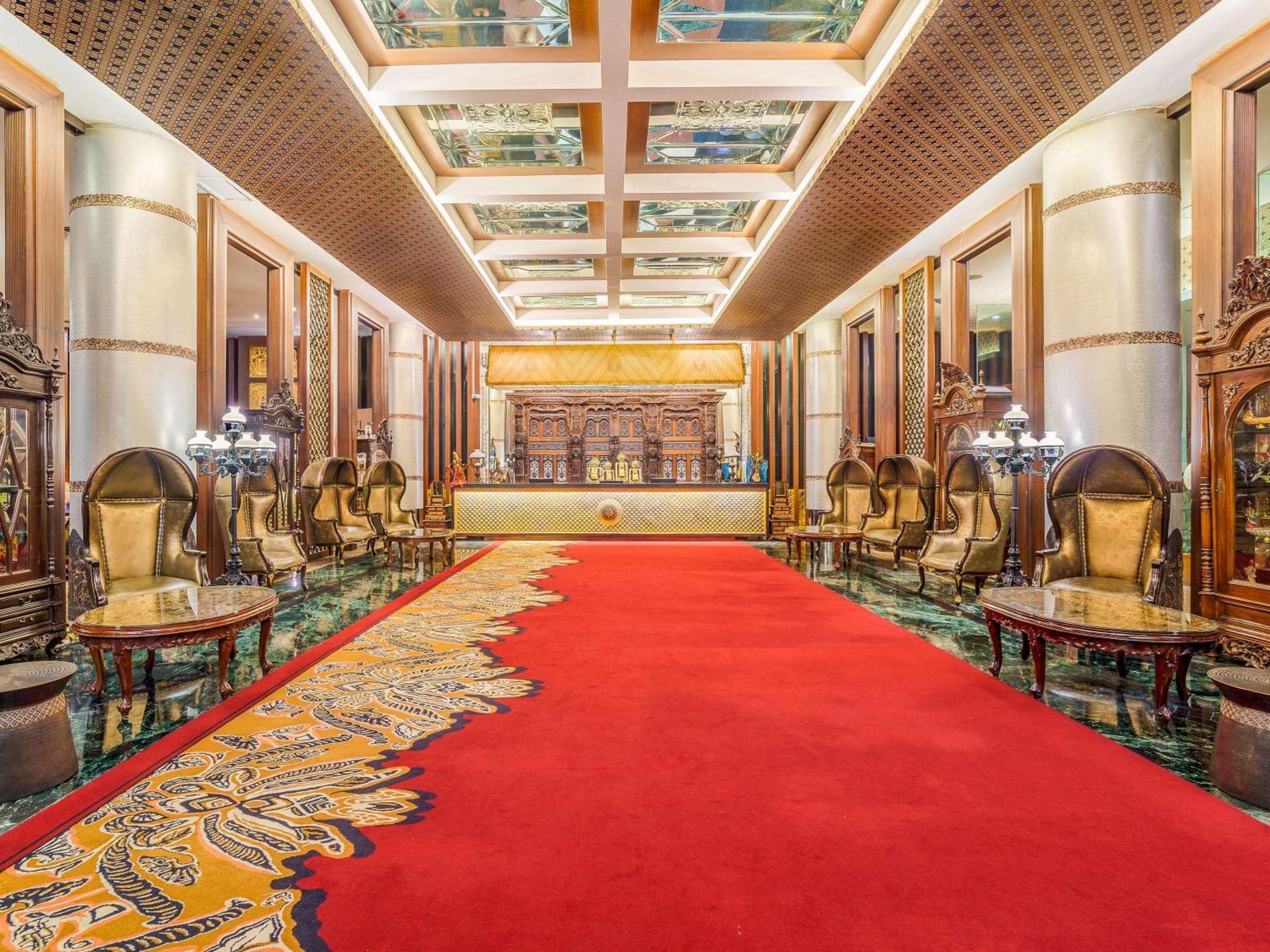 The Royal Surakarta Heritage - Handwritten Collection Luaran gambar