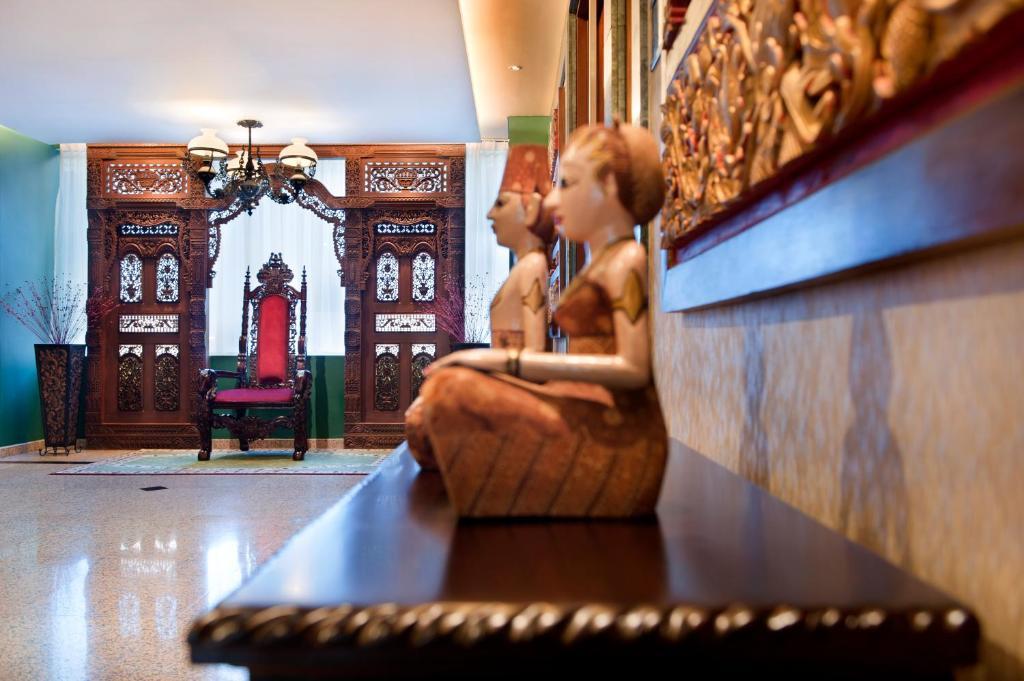 The Royal Surakarta Heritage - Handwritten Collection Luaran gambar